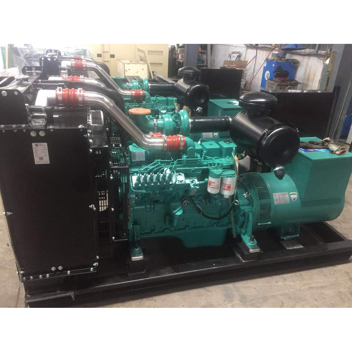 150KW Dongfeng Cummins diesel generator set