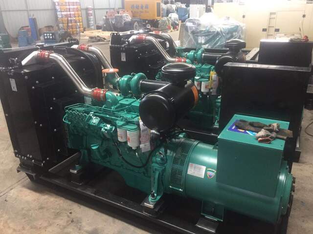 150KW Dongfeng Cummins diesel generator set