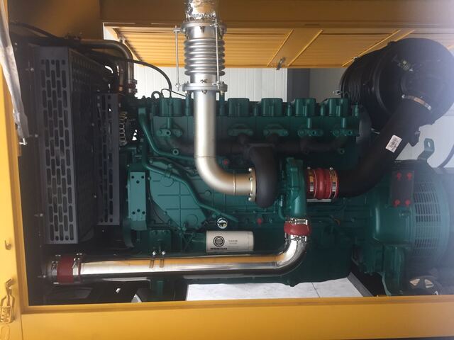 200KW Weichai Mobile Trailer Diesel Generator Set