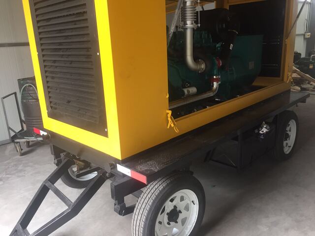 200KW Weichai Mobile Trailer Diesel Generator Set